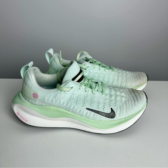 Nike InfinityRN 4 Women’s Road Running Shoes Mint Green Size 8 - Picture 2 of 9